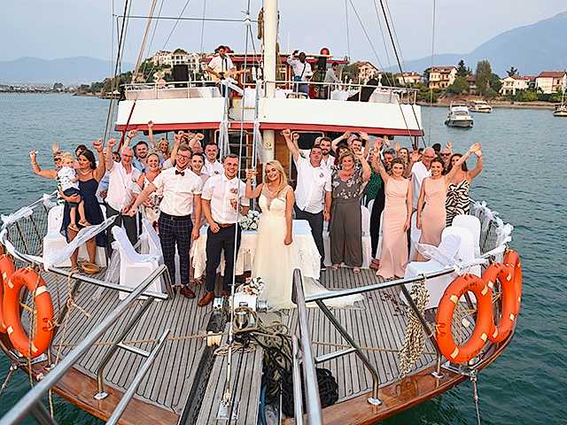 yacht-weddings-11